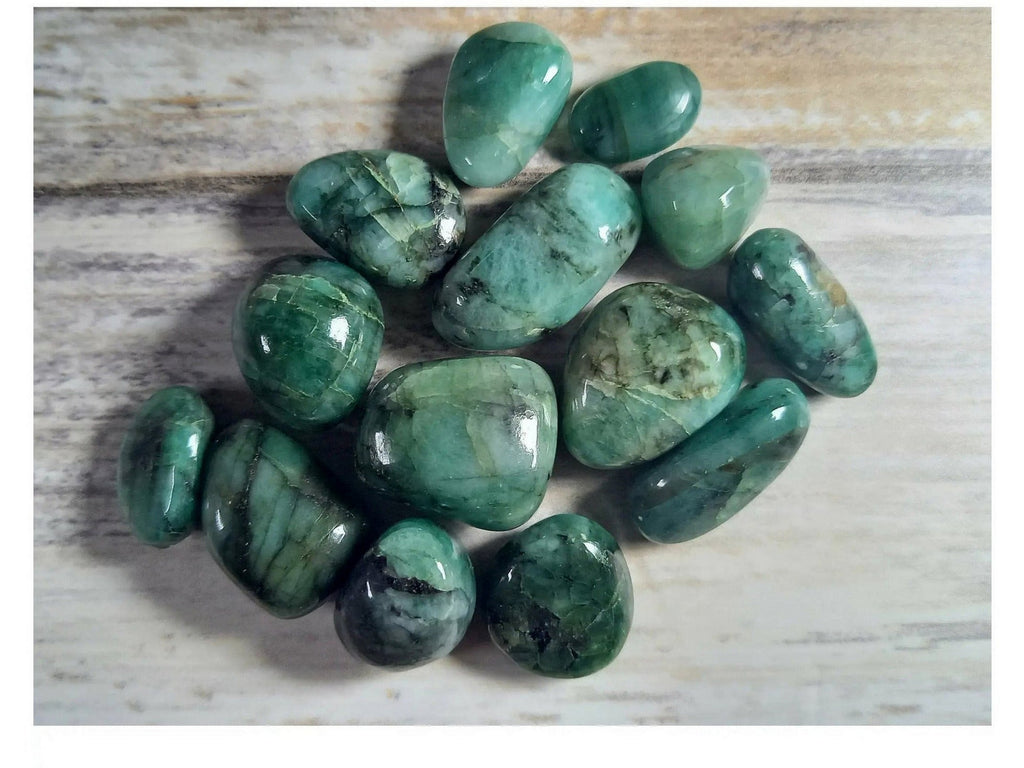 Emerald Tumble Stone - A Grade TheQuirkyPagan